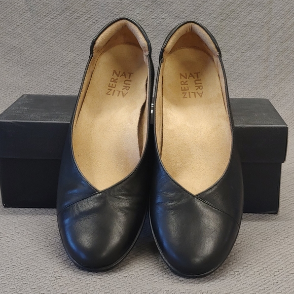 Naturalizer Fiona Leather Slip-on Flat Black-7 - Picture 4 of 11